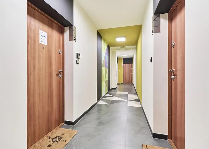 Nowa Teczowa Promenada Staromiejska By Renters