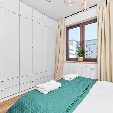 아파트 Nowa Teczowa Promenada Staromiejska By Renters *